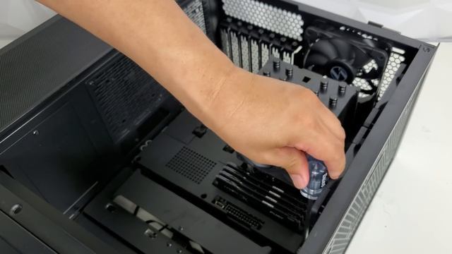 Gaming PC Build | NO RGB | Ryzen 5800X | RTX 3070 FE | Mugen 5 | Lancool II Mesh Performance смотреть онлайн