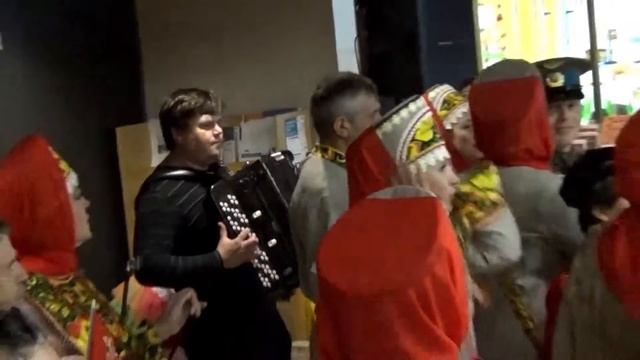Праздник Победы в Торонто смотреть онлайн