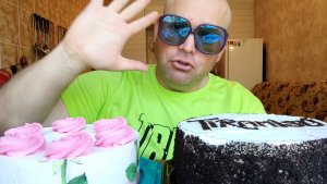 МУКБАНГ ТОРТЫ Тирамису и Клубничный букет/ОБЖОР десерт