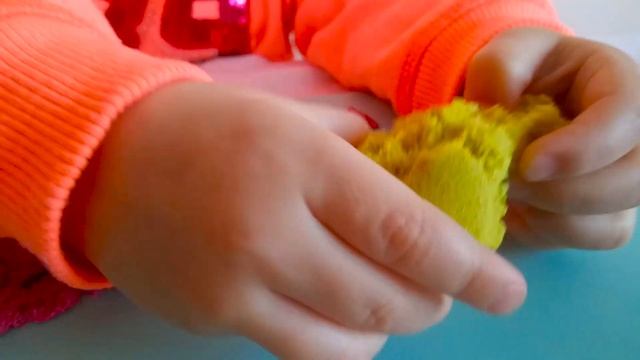 Play kinetic sand Играем в игрушки и кинетический песок | 어린이 교육 | #funplaytime смотреть онлайн