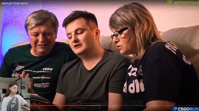 Fruktozka Смотрит ДЕТСКИЕ ФОТОГРАФИИ ЗЛОГО