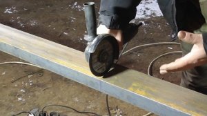 Как маленькой 125 болгаркой резать толстый металл легко и быстро