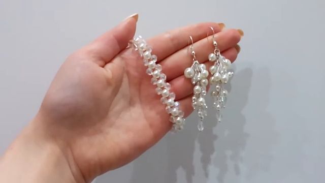 Браслет из хрусталя и жемчужных бусин смотреть онлайн