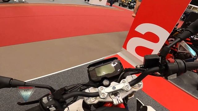 2022 BMW G310 R Walkaround Moto Expo 2022 Asics Arena смотреть онлайн