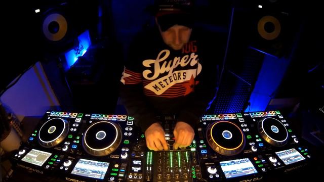 4 Decks in the Mix House Deep house Tech House Mega Hits Techno Vocal House Denon DJ Mix EDM 2022 смотреть онлайн