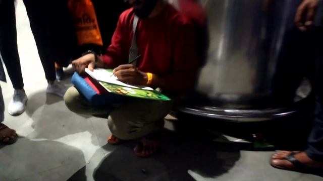 We Meet The Artish At Central Bus Stand Ahmedabad Drawing Live Sketch || Artish Vikash #artish смотреть онлайн