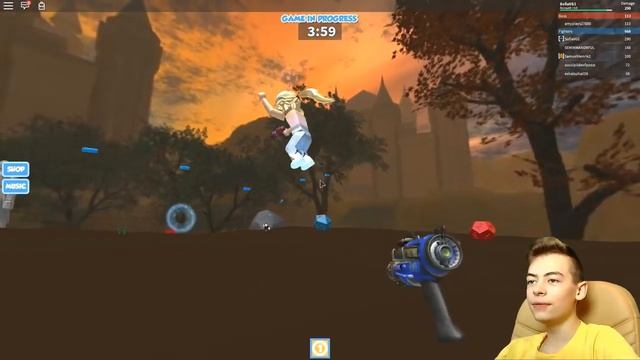 РОБЛОКСЕР ПРОТИВ ГИГАНТСКОГО НУБА в Roblox Битва Героев Приключение Battle Giant смотреть онлайн