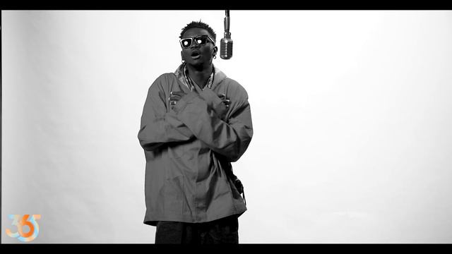 BEZY ONE - OLD SCHOOL | Black & White Freestyle смотреть онлайн