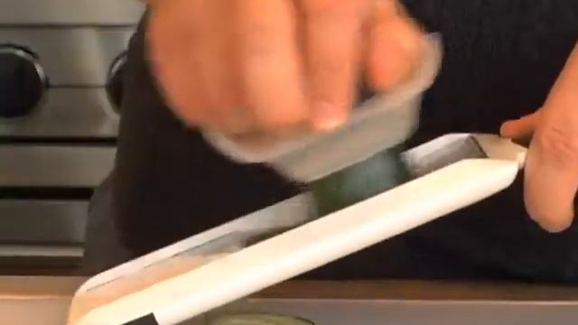 Mandoline à main Oxo - Ustensiles de cuisine - Cuisin'Store смотреть онлайн