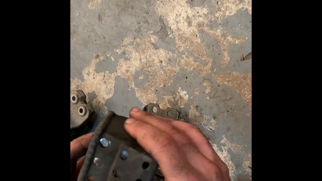 Проблемная опора двигателя Volkswagen Passat,Caddy,Seat и т. д.Замена или ремонт? смотреть онлайн