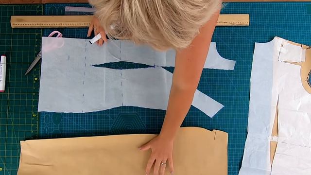 Очень нежное и комфортное платье из штапеля. Моделирование и раскрой яркого летнего платья смотреть онлайн