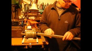 Универсальный станок для сверления отверстий, при изготовлении клеток для певчих птиц