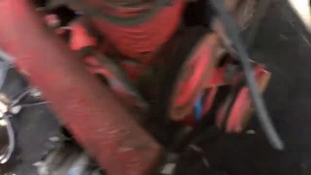 Запуск двигателя DE08 Tis на Doosan Daewoo с замерами давления масла смотреть онлайн