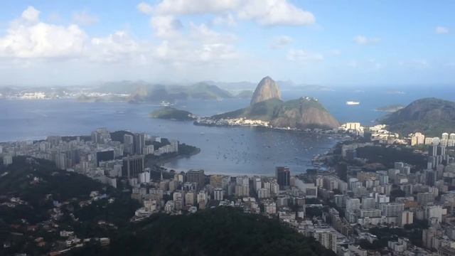 Панорама Рио-де-Жанейро с горы Куркуваду смотреть онлайн