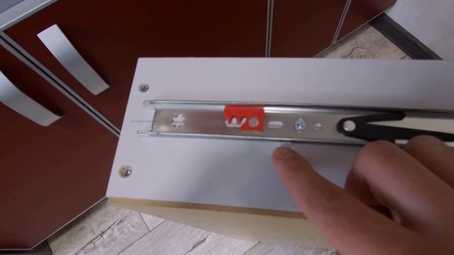 Не работает доводчик ящика | Ошибка монтажа | Решение для роликовой направляющей с доводчиком смотреть онлайн