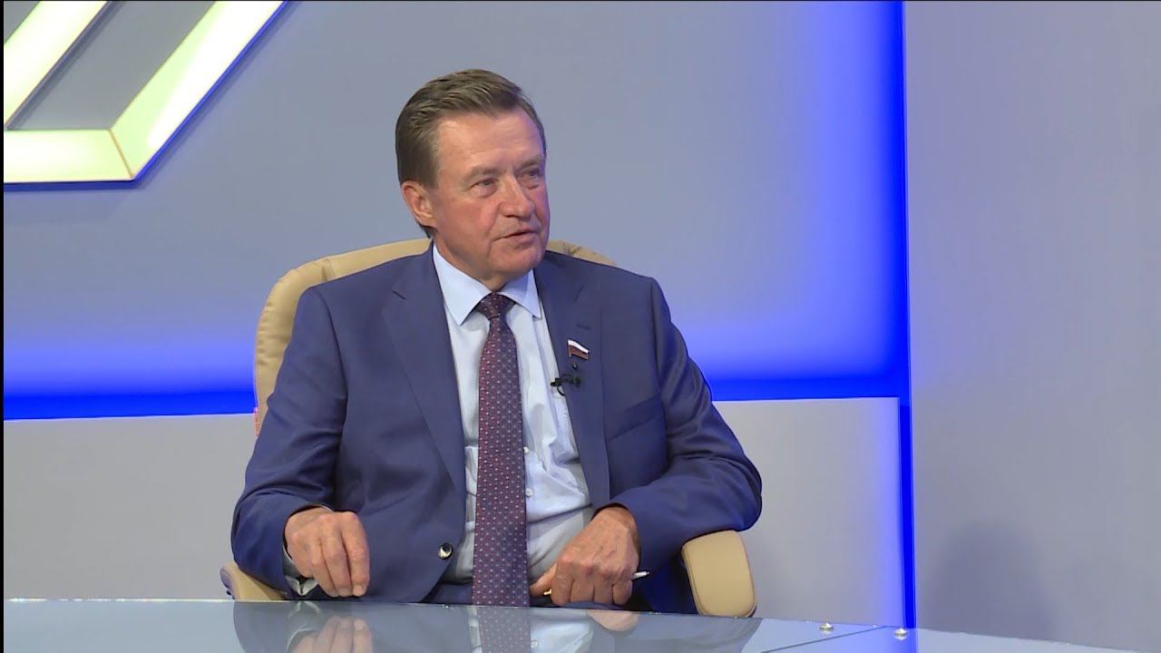 «Тема дня» с Сергеем Рябухиным смотреть онлайн