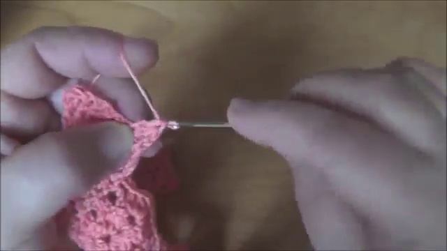 Детское платье крючком с круглой кокеткой Crochet baby dress смотреть онлайн