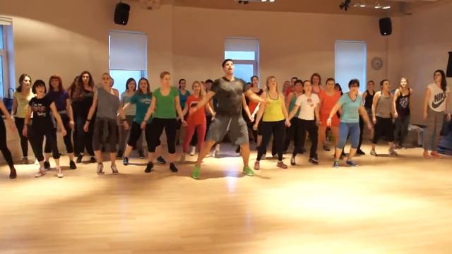 Zumba® with Michael Semenov смотреть онлайн