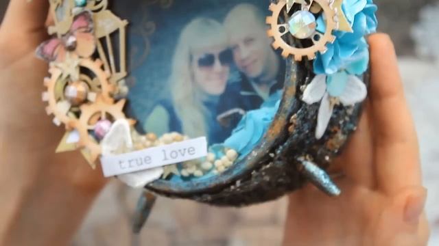 Будильник - фоторамка. Mixed-media. Скрапбукинг | Altered Alarm Clock. Scrapbooking смотреть онлайн