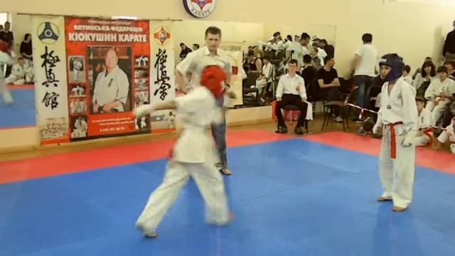 27.04.2013 Ялта, Симеиз Кубок ЮБК по киокушин карате 47 смотреть онлайн