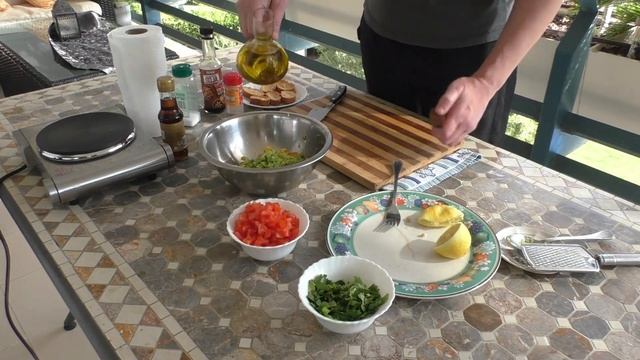 BRUSCHETTA WITH SALMON AND AVOCADO - БРУСКЕТТА С ЛОСОСЕМ И АВОКАДО смотреть онлайн
