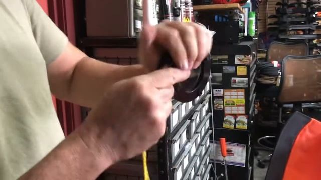 Como poner el nylon/hilo de desbrozadora china, cabezal común. смотреть онлайн