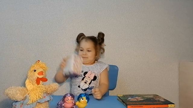Игрушки. Распаковка CHICKS WITH WIGS. Цыплята пришли в гости к Дашеньке. #Дашенька #детскоевидео смотреть онлайн
