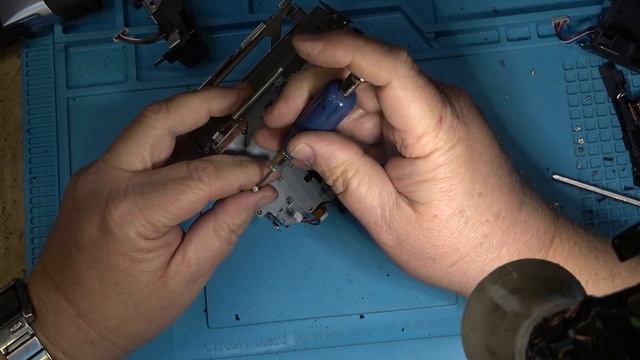 Rebuilding a Digital 8 Camcorder with analog playback capability from a fully functional camera. смотреть онлайн