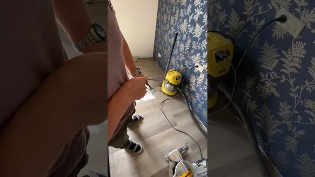 Натяжной потолок разделительный профиль из EuroSlott смотреть онлайн