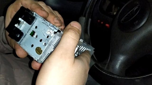 ТАЗОБУДНИ #19 Замена лампочек на СВЕТОДИОДЫ DAEWOO SENS LANOS смотреть онлайн