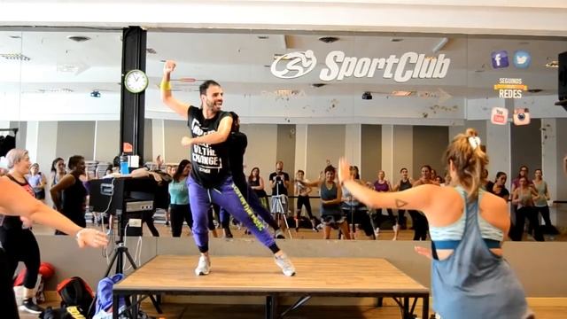 Romeo Santos - Centavito / BACHATA / ZUMBA FITNESS смотреть онлайн