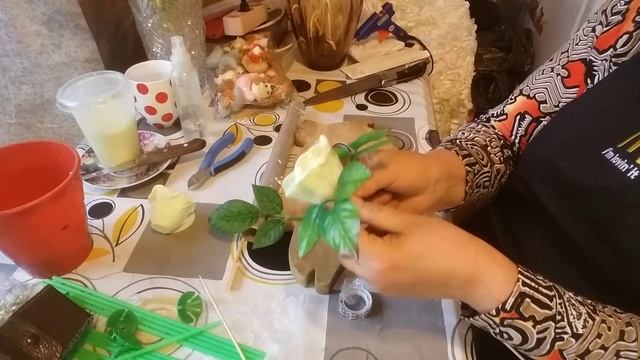 Букет из мыла. Часть-1.Оформление цветка. How to make a bouquet of soap? Decoration of a flower. смотреть онлайн