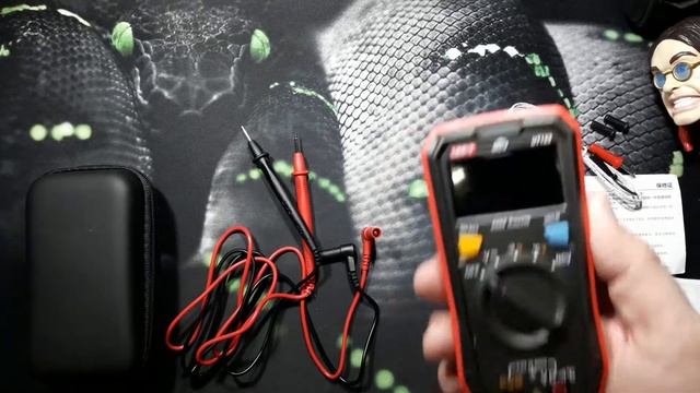 Multímetro Digital UNIT T UT123 смотреть онлайн
