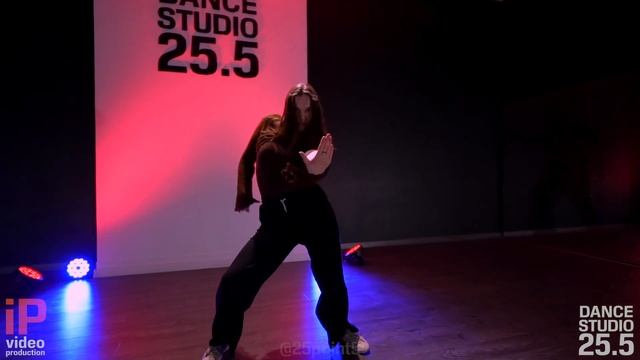 Reggaeton by Sofia Tsoi || Dance Studio 25.5 смотреть онлайн
