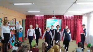 4 класс МБОУ ВНОШ. Инсценировка песни "На безымянной высоте"