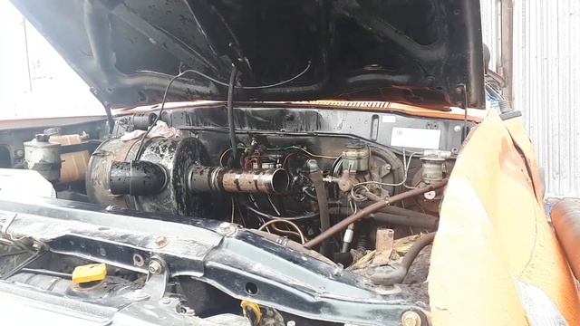 Вездеход Трактозавр. Запускаем дизельный двигатель после переворота. Масло в цилиндрах. Будет жить смотреть онлайн