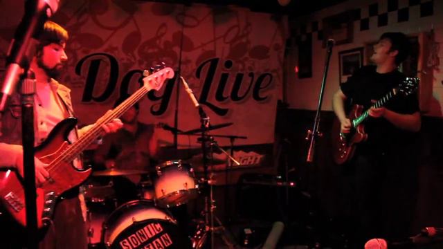 Sonic Titan - Rock Machine (Live) смотреть онлайн