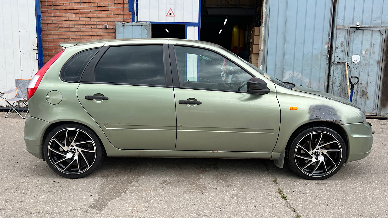 r17 диски на Калинку Хэтч / калумбийская зелень