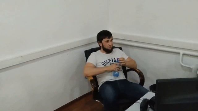 Пробуем финскую солёную лакрицу - salmiakki смотреть онлайн