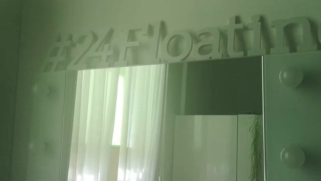 Час тишины. Сходила на флоатинг смотреть онлайн