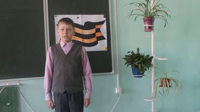 Страна читающая — Алексей Кузнецов читает произведение «Рассказ танкиста» А. Т. Твардовского смотреть онлайн