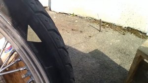 Очистка от ржавчины хрома на колесе мотоцикла Honda Steed