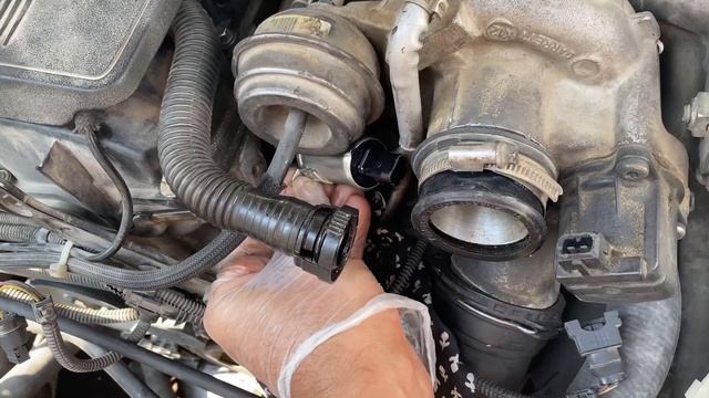 BMW VANOS SOLENOID DEAD!!! Error code 130204.Exhaust side replacement N13 engine смотреть онлайн