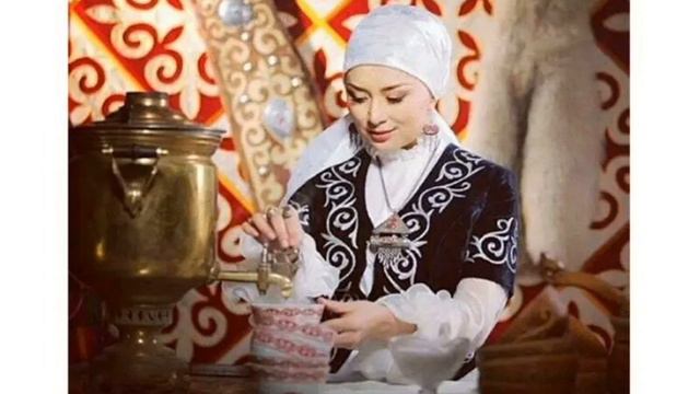 Пиёлада сув ичдинг айт гузалим нериннан Piyolada suv ichding ayt guzalim nerinan (audio) смотреть онлайн