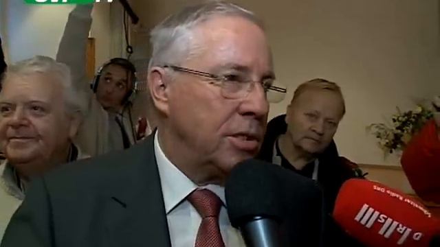 Die Wahl in den Bundesrat: Ueli Maurer. -Reaktionen! смотреть онлайн