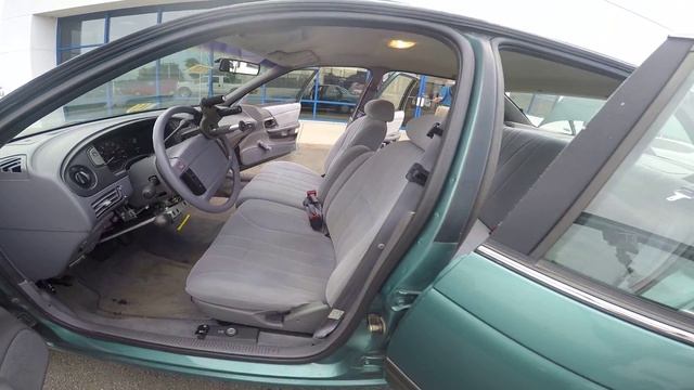 1992 Ford Taurus смотреть онлайн
