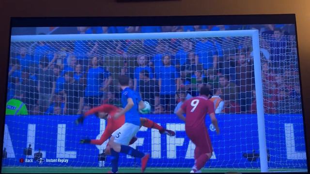 FIFA 19 Cup Match ! My Mo Salah Outmuscles Zinchenko & Roberto Firmino Heads It Just Over The Line