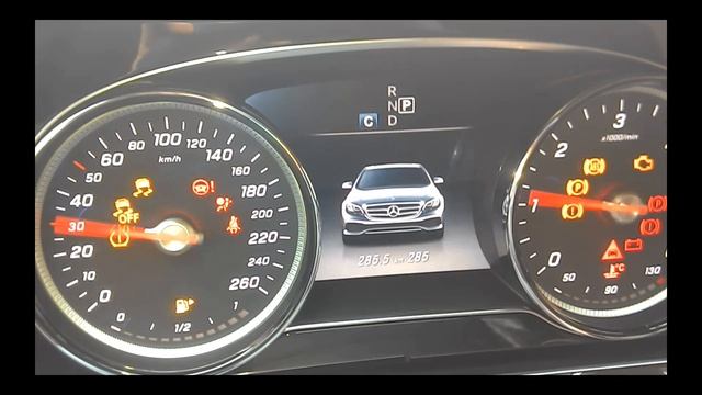 Новый мерс . РАЗГОН ДО 260км/ч за 10 сек. New Merc. RUN to 260 km / h for 10 seconds. смотреть онлайн