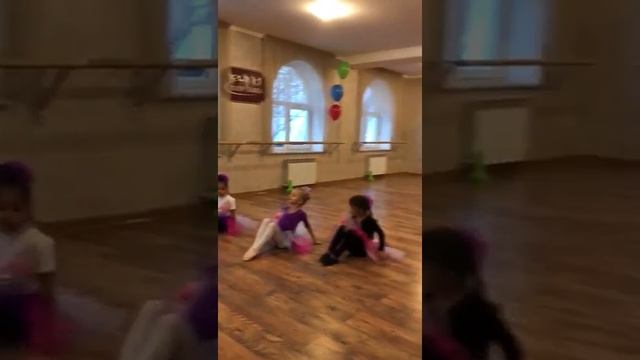 Танец АЛОХА . Дети 3-6 лет. TRISTAR. смотреть онлайн