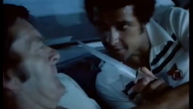 Game For Vultures (1979) Trailer смотреть онлайн